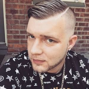 Meet your Posher, Nicholas